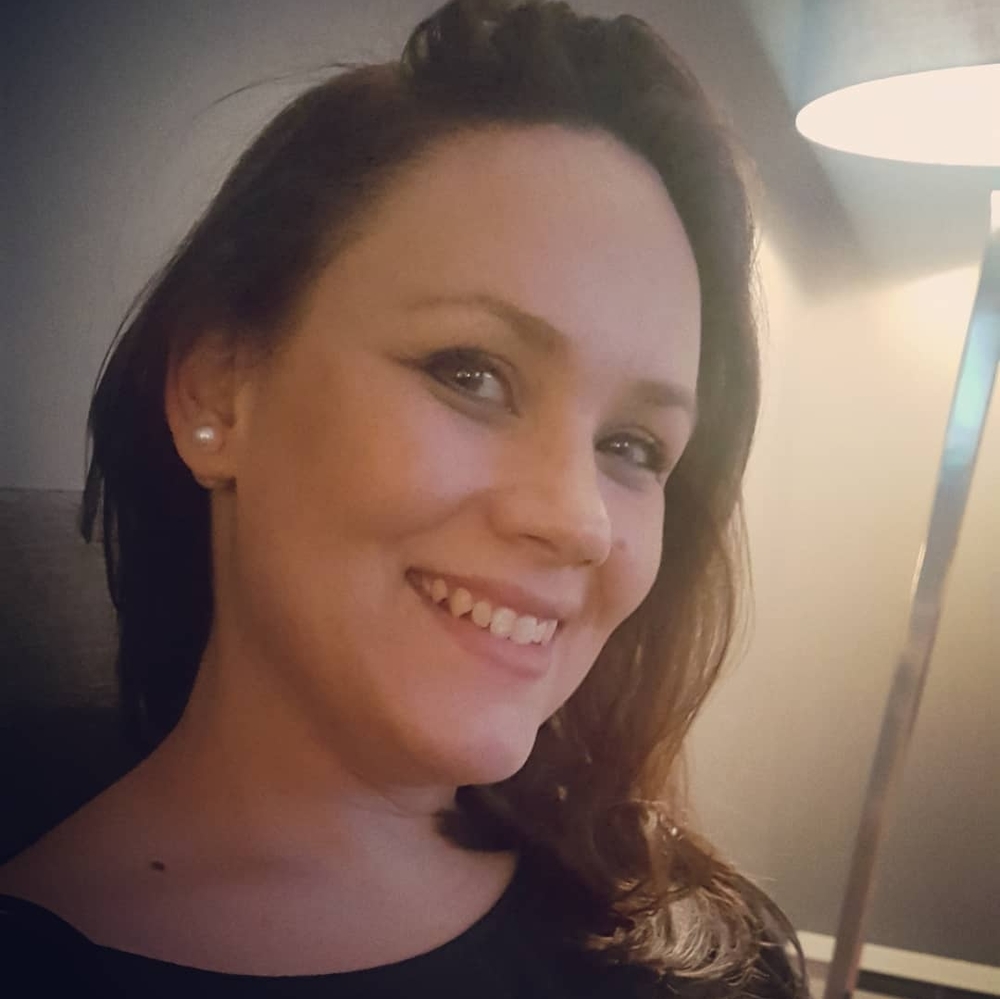 Meet your Posher, Karine